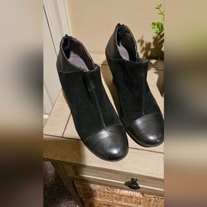 AEROSOLES Black Suede and Leather Booties